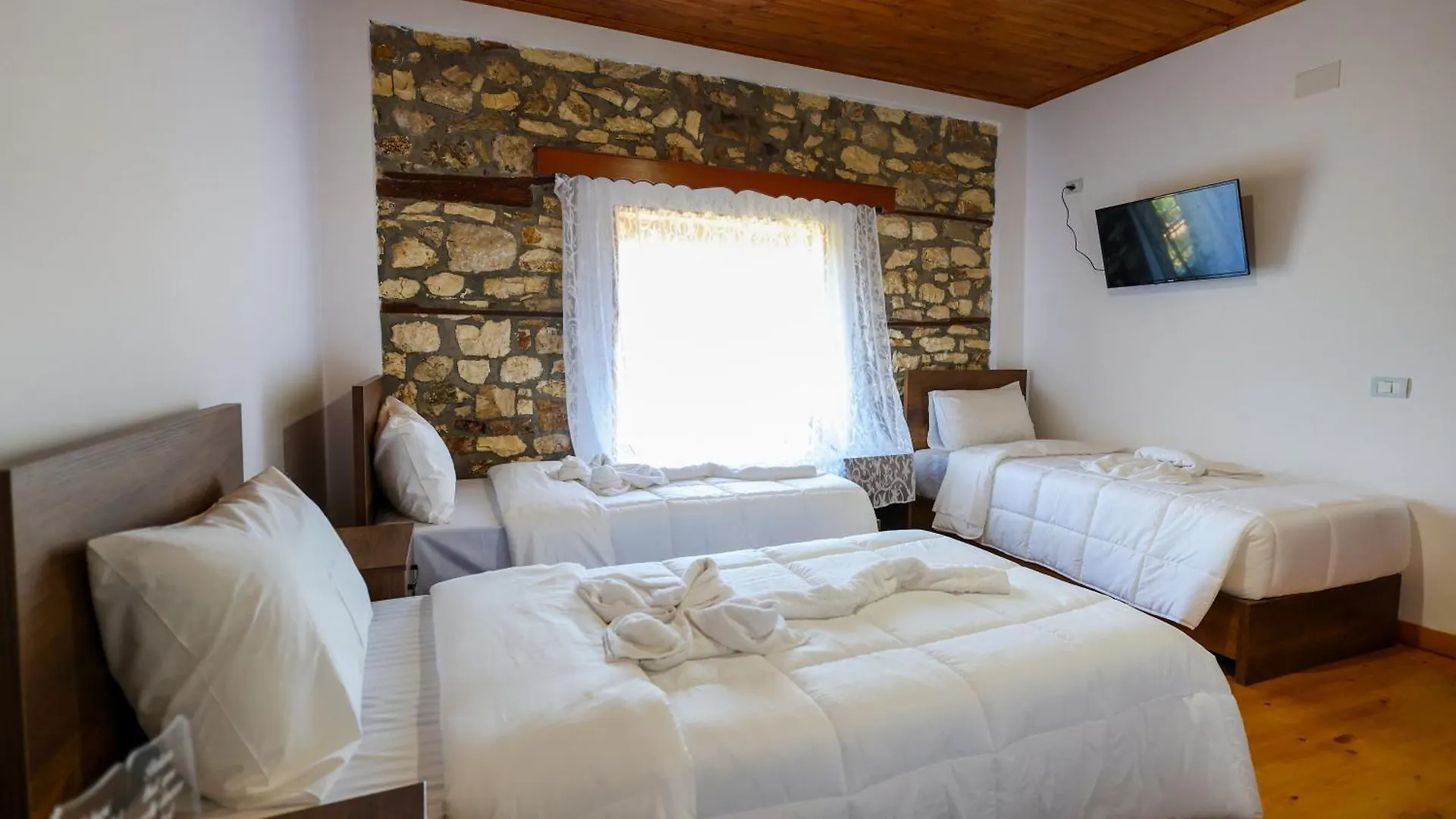 Guest house Villa Shpiragu Village Experience Berat