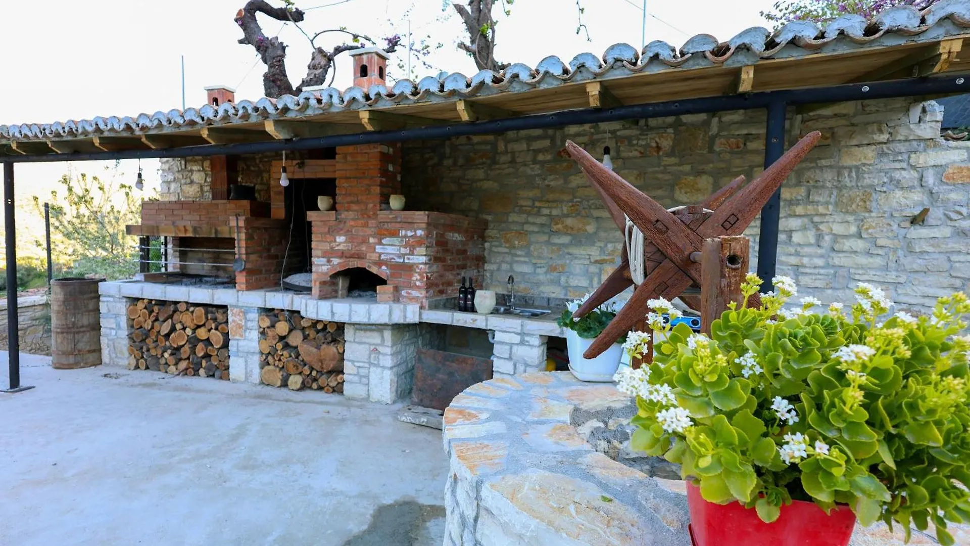 Villa Shpiragu Village Experience Berat Guest house