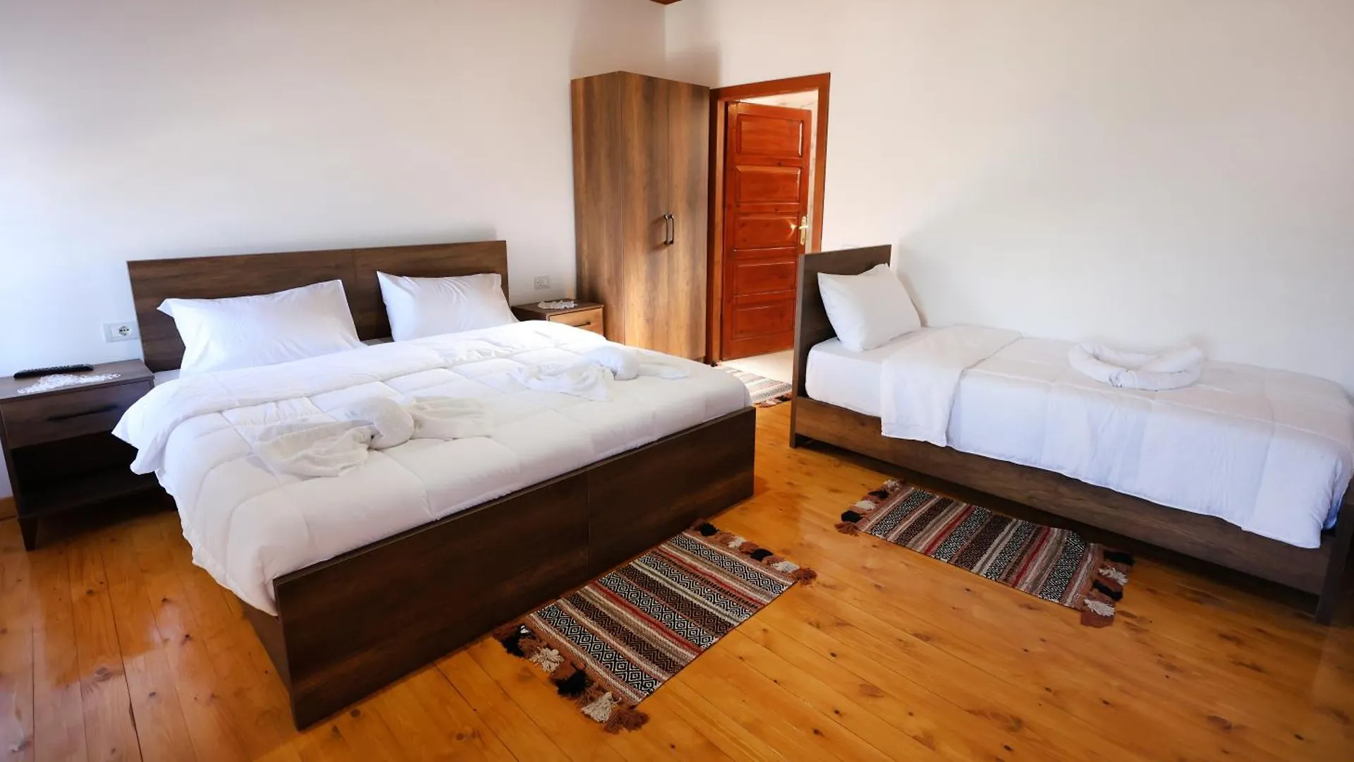 Guest house Villa Shpiragu Village Experience Berat