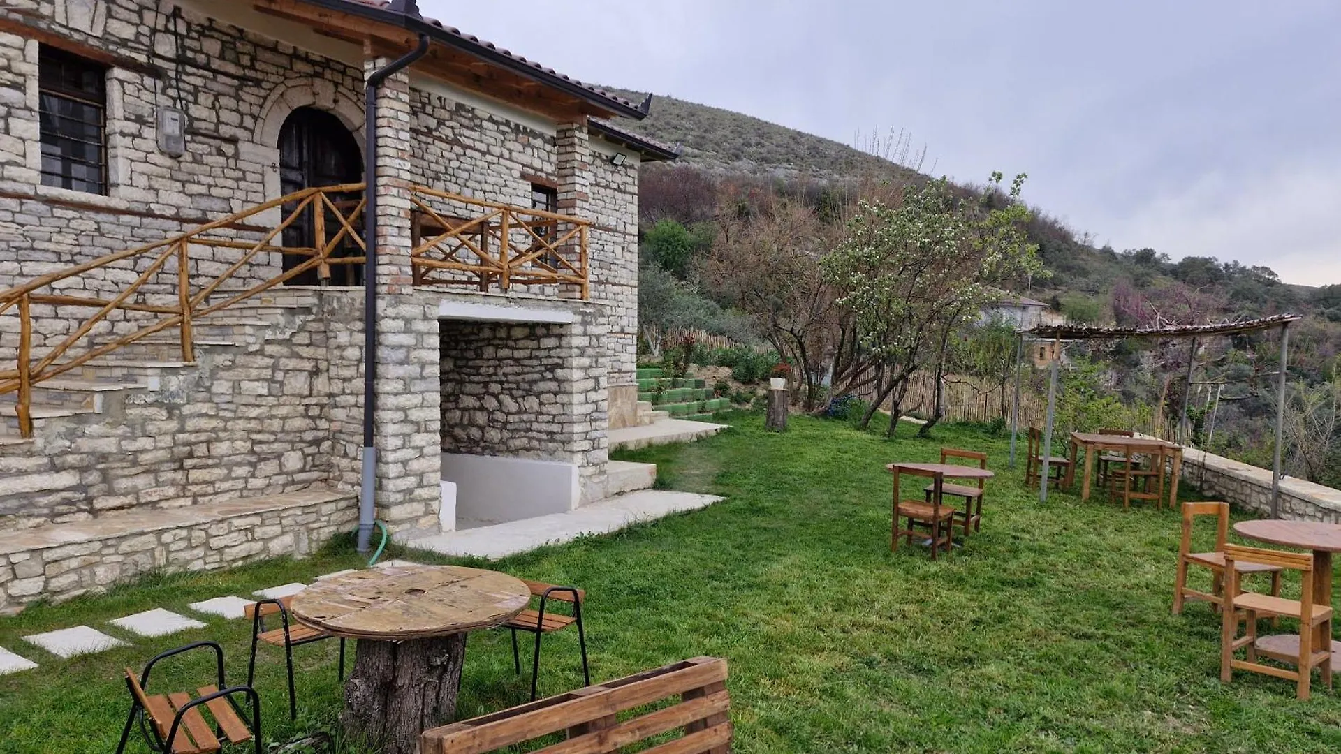 Villa Shpiragu Village Experience Berat 0*,  Albania